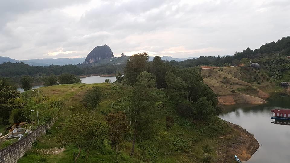 Apartaestudios Los Girasoles Guatape Exterior photo