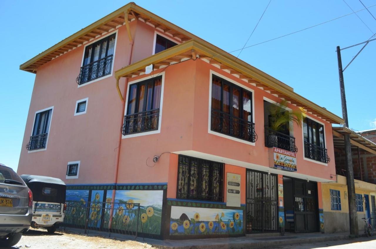 Apartaestudios Los Girasoles Guatape Exterior photo